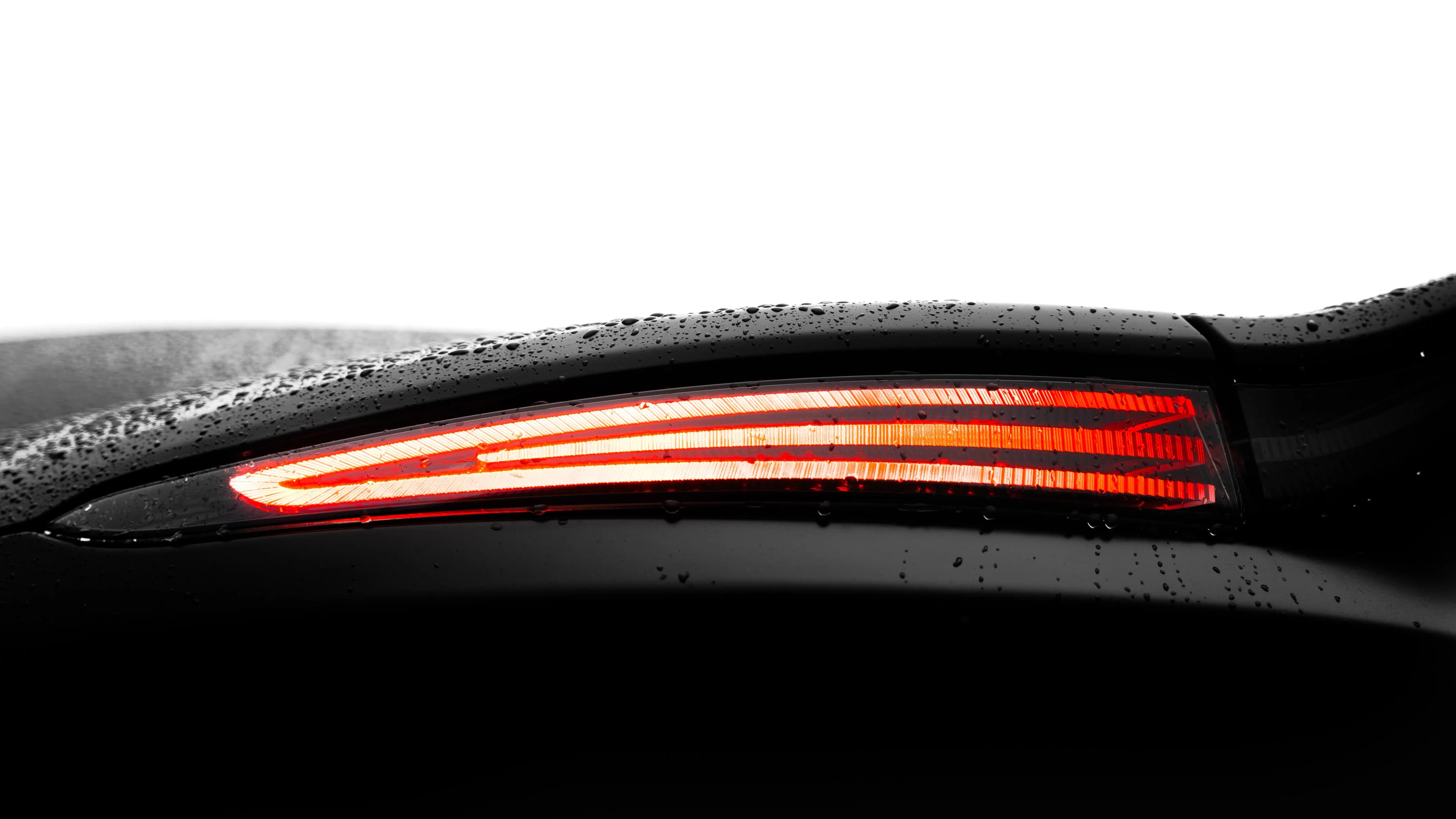 Aston Martin Vantage — photo 9