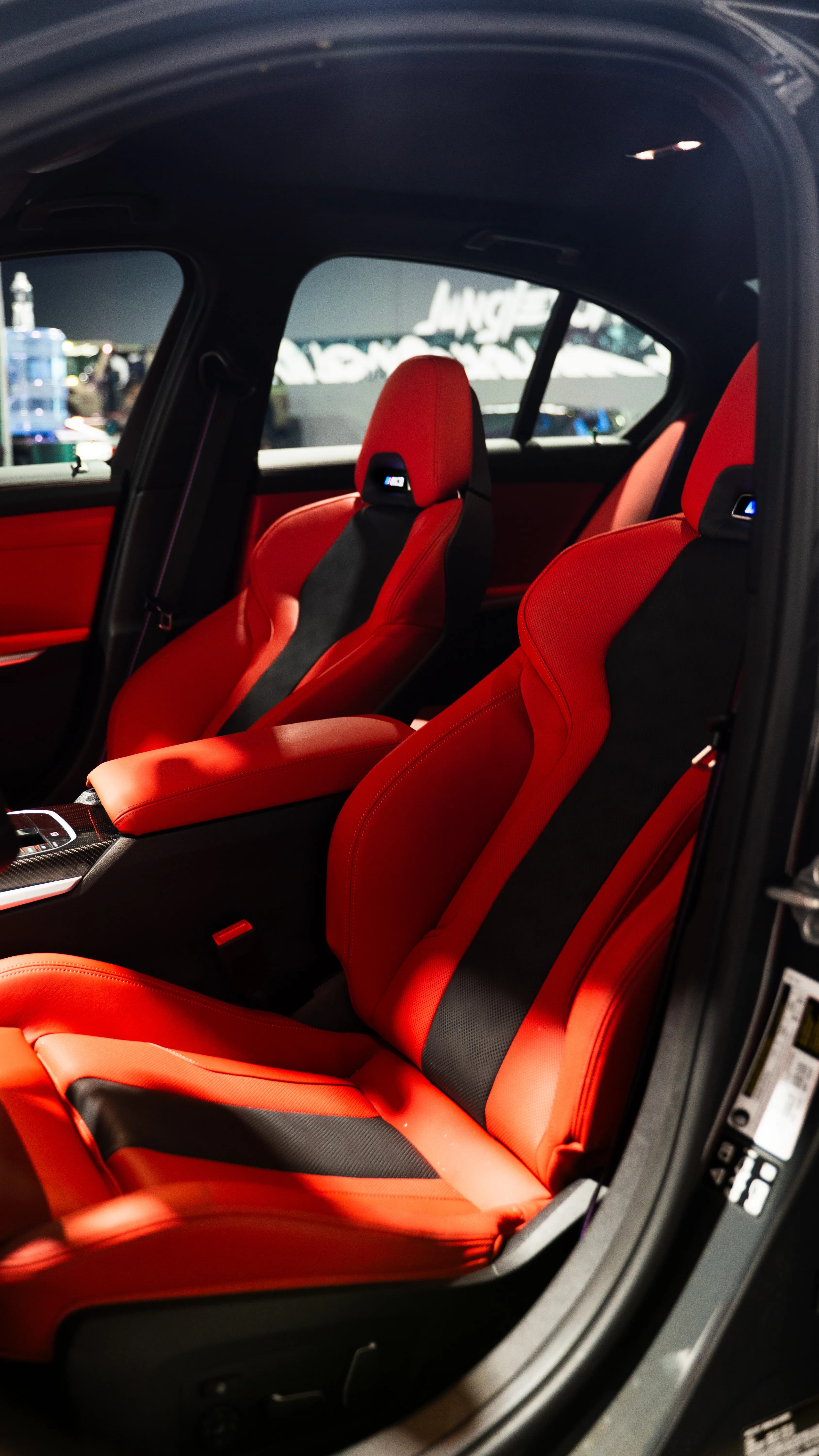 2025 M3 Competition X-Drive — photo 10