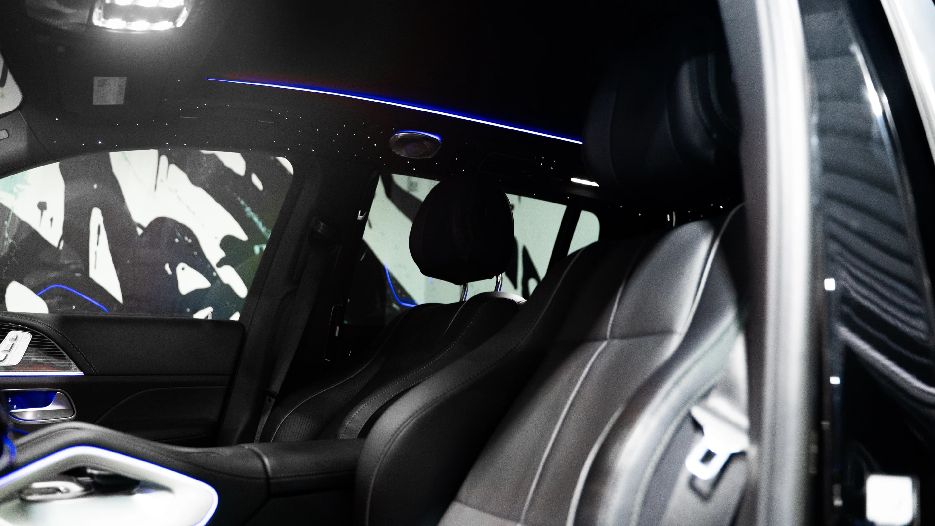 Mercedes-Benz GLS600 Maybach — photo 8