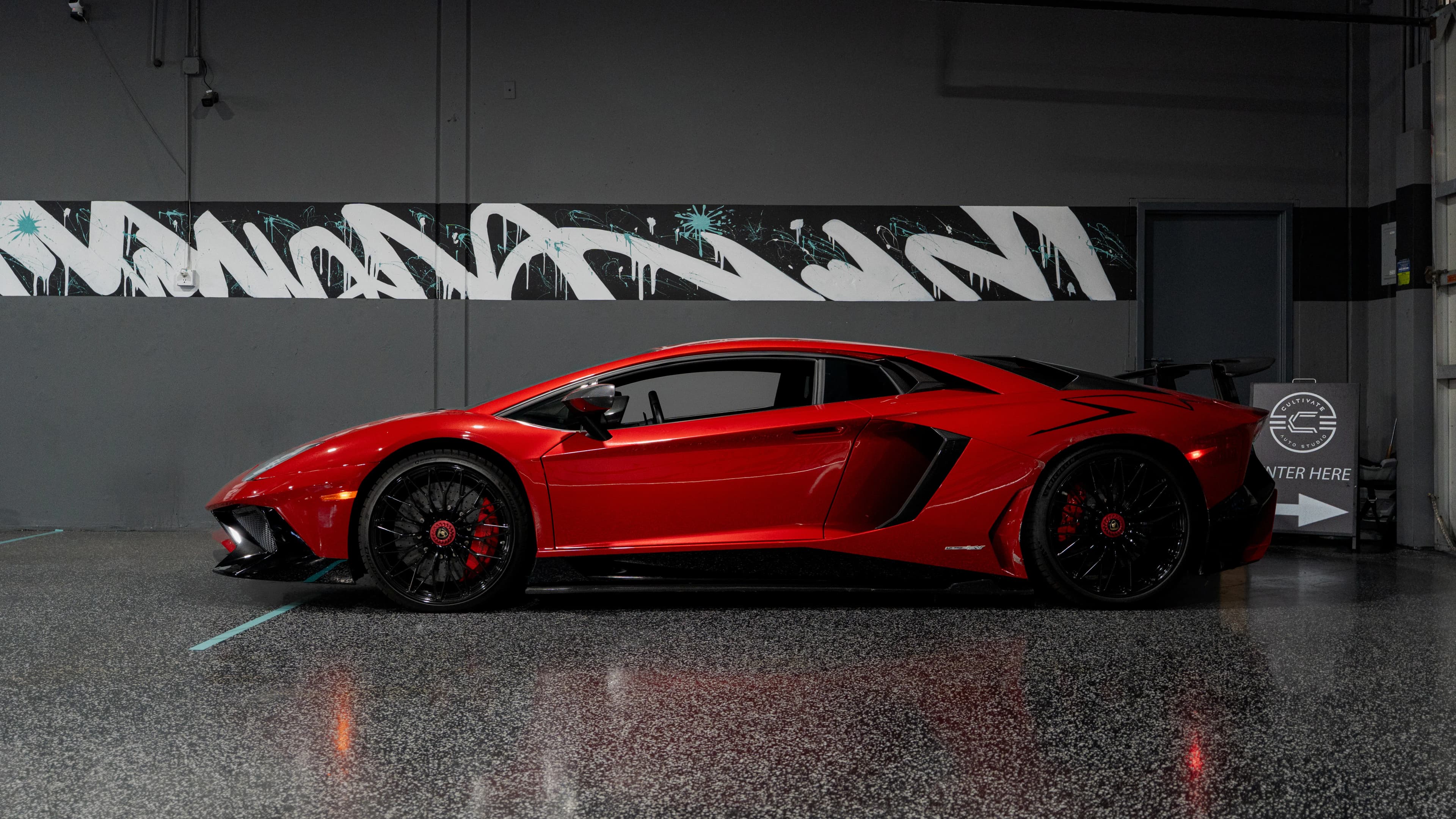 Lamborghini Aventador SV — photo 6