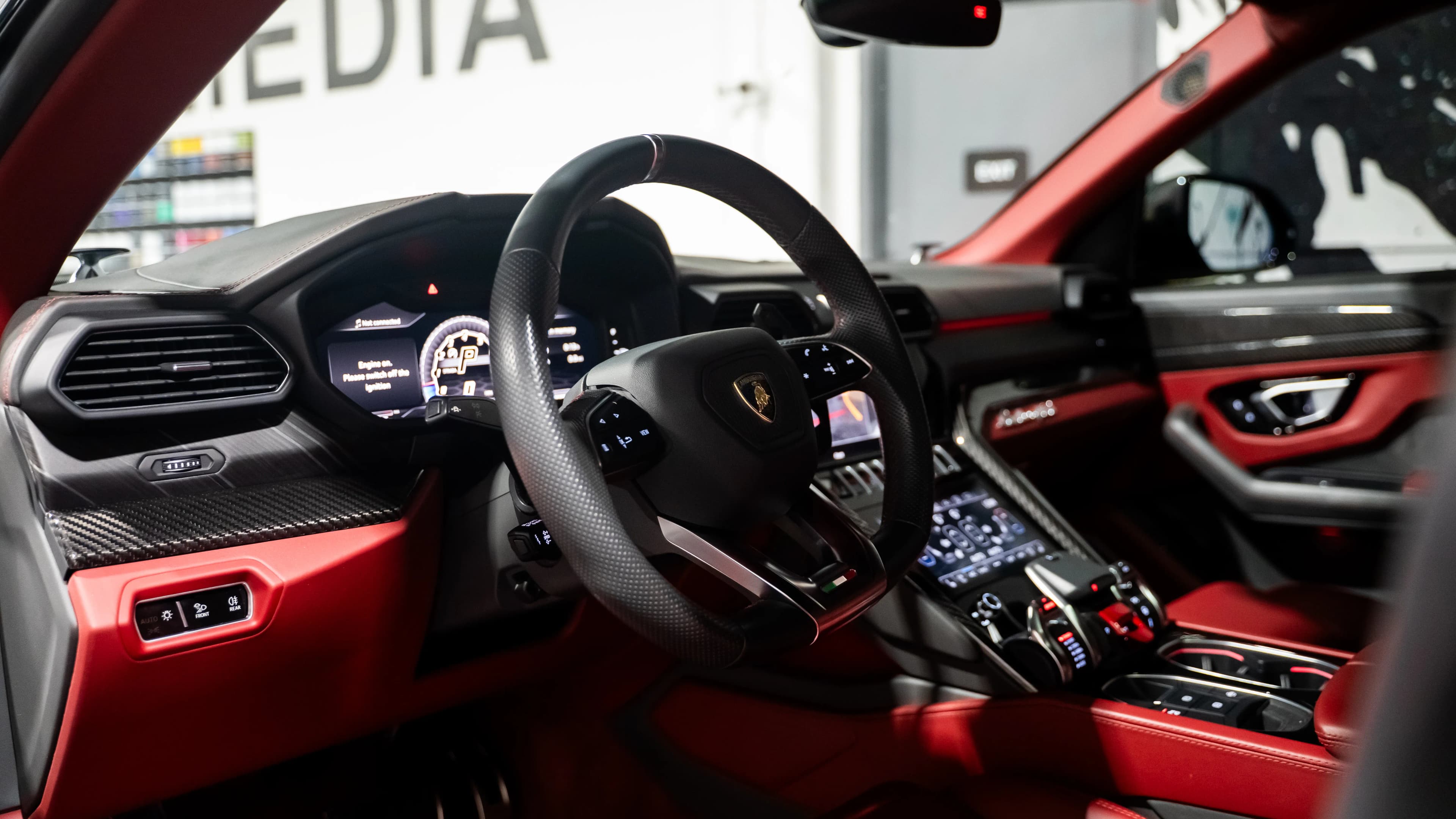 Lamborghini Urus Widebody — photo 7