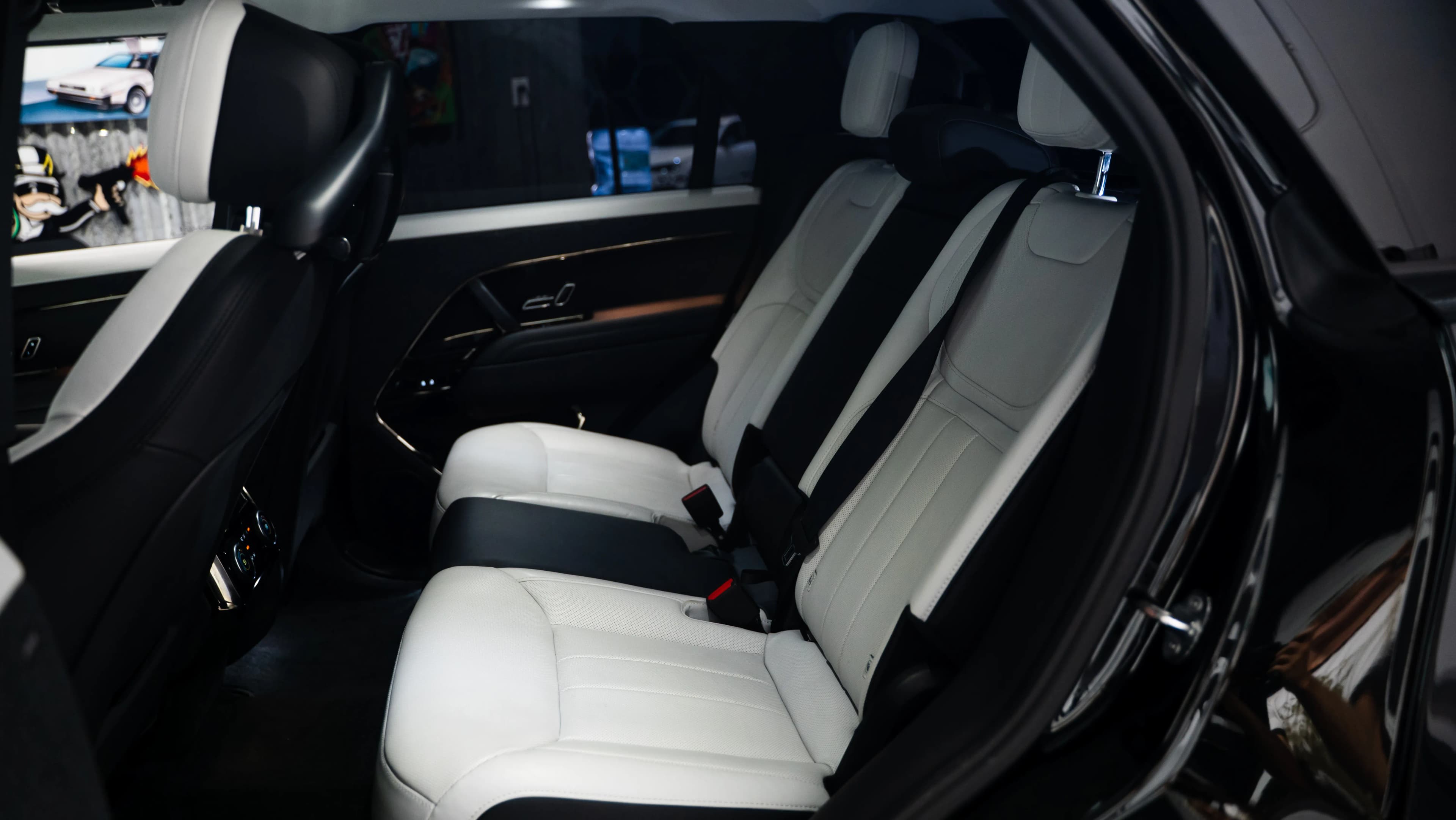 Range Rover Sport (Black) — photo 11