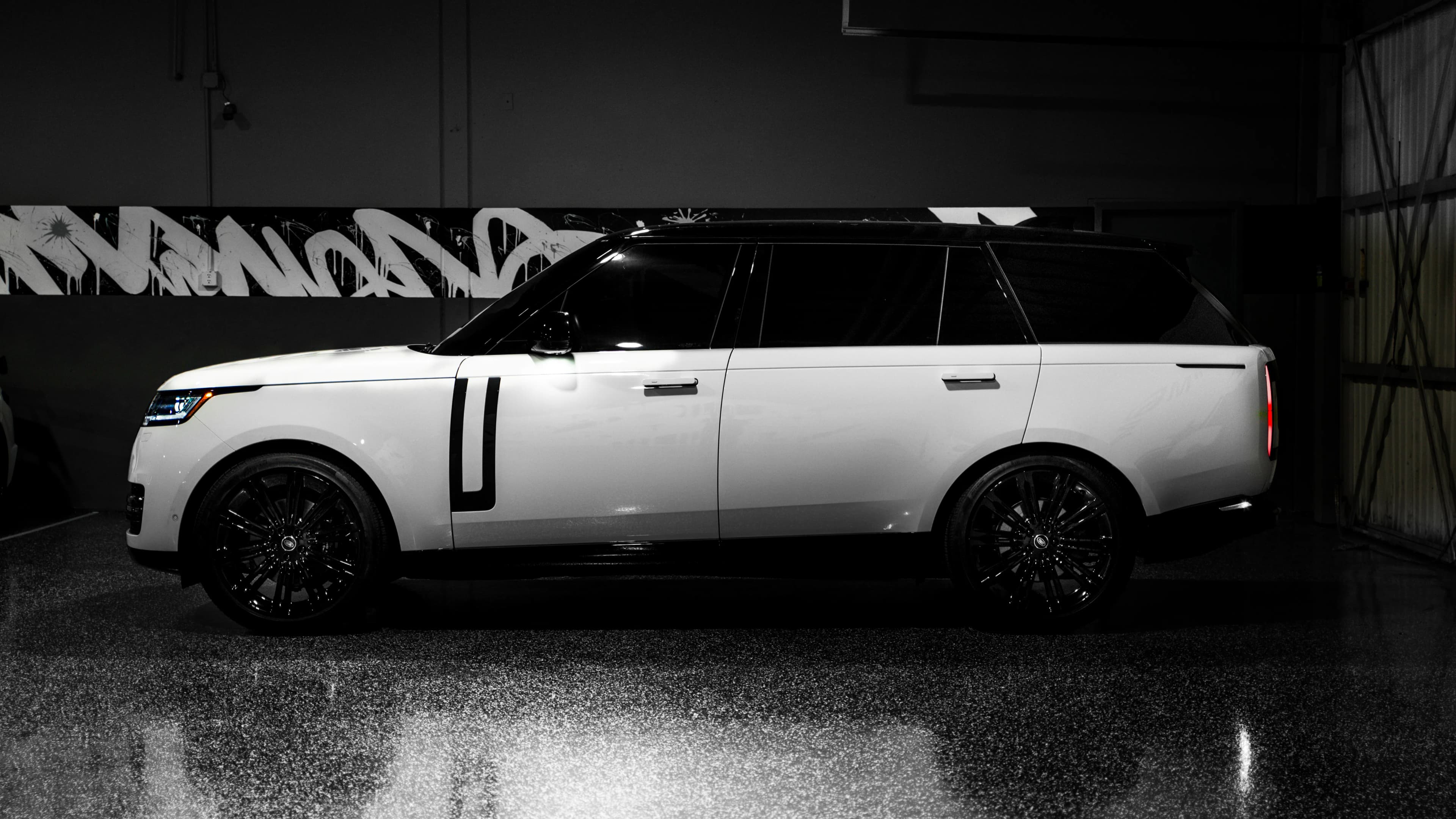 Range Rover Sport (White) — photo 8
