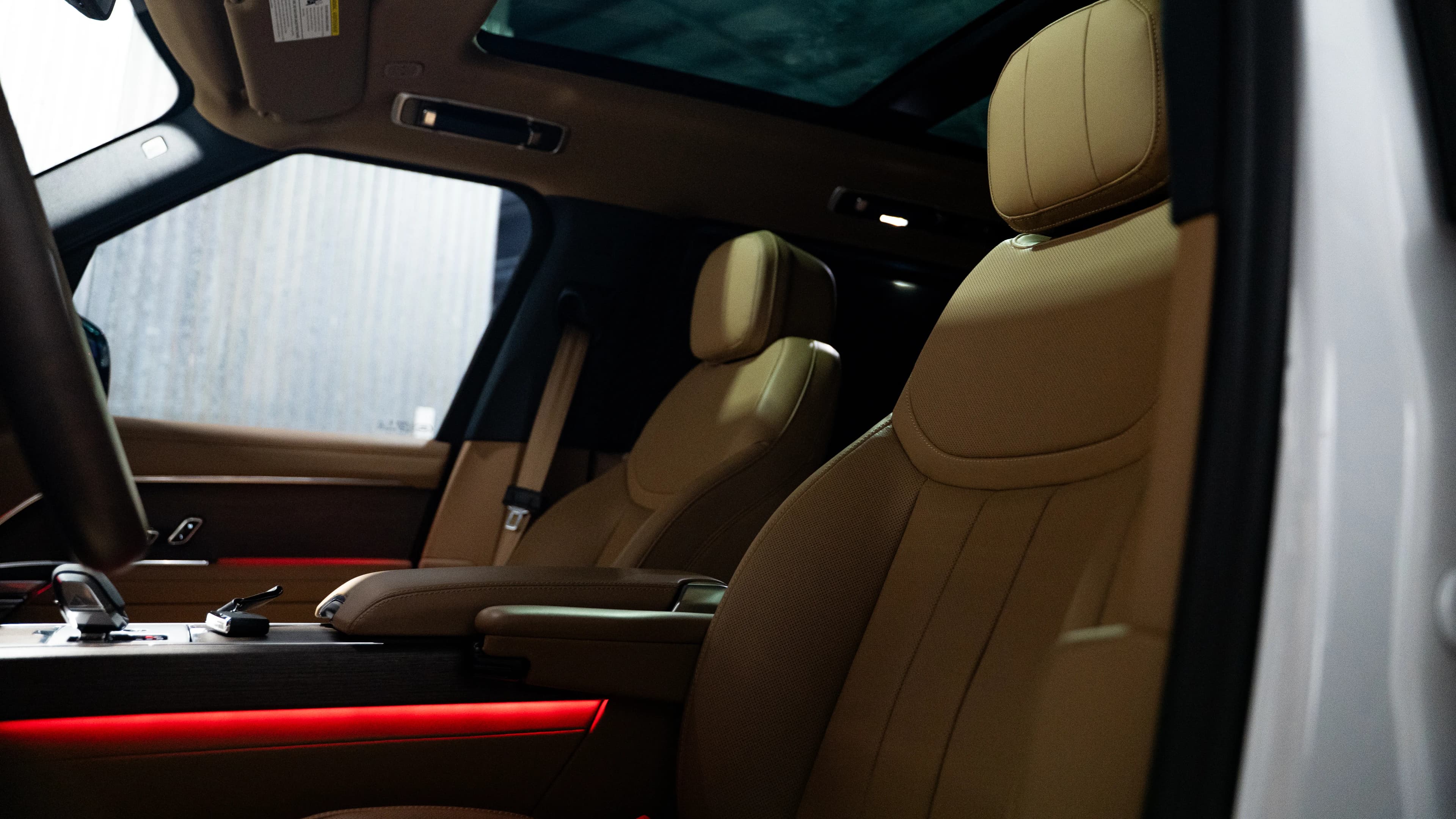 Range Rover Sport (White) — photo 10