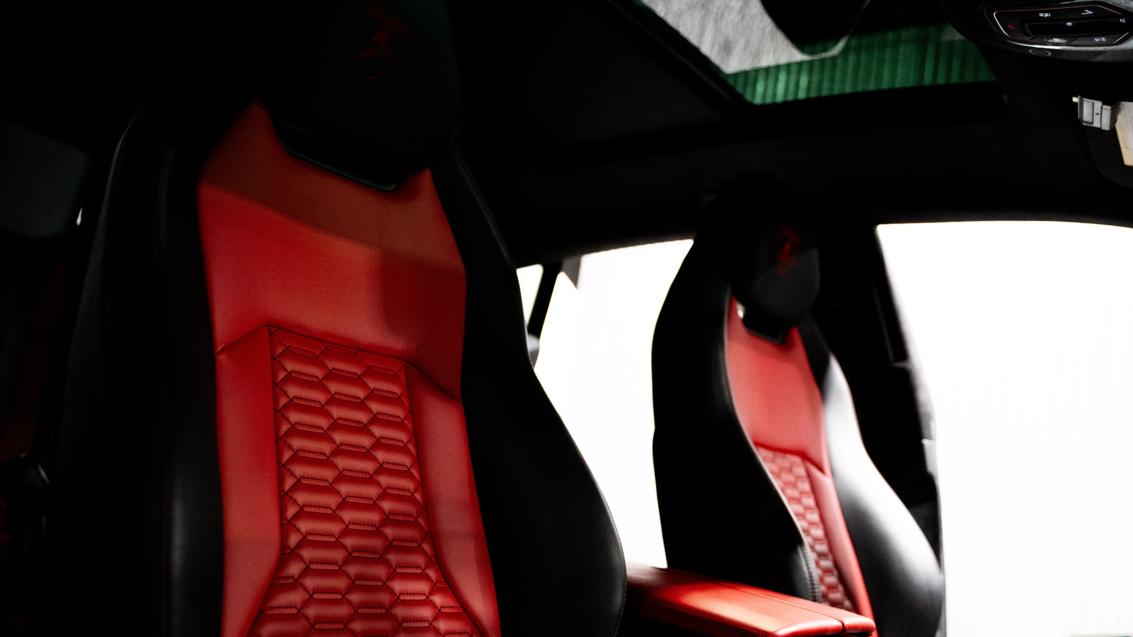 Lamborghini Urus Stealth Widebody — photo 6